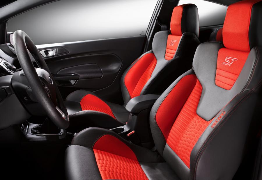  Ford Fiesta ST-H 2014 года  (фото 11 из 12)